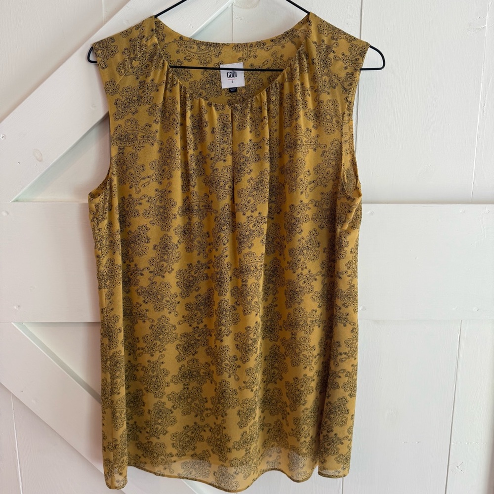 CAbi Yellow/Black Sleeveless‎ Lined Blouse Flowy Keyhole Opening Size Small